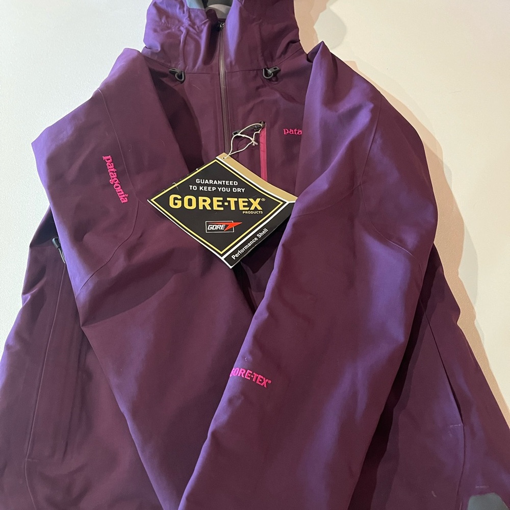 Patagonia Triolet Deep Purple Waterproof 3L Gortex Jacket